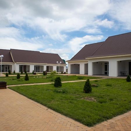 База Відпочинку "Сонячна" Primorskoye Luaran gambar