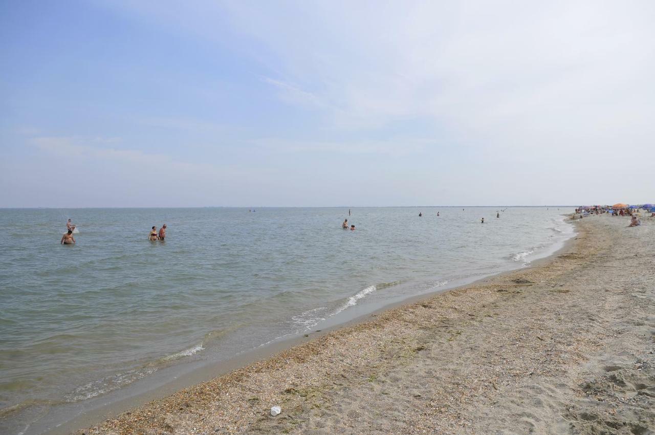 База Відпочинку "Сонячна" Primorskoye Luaran gambar