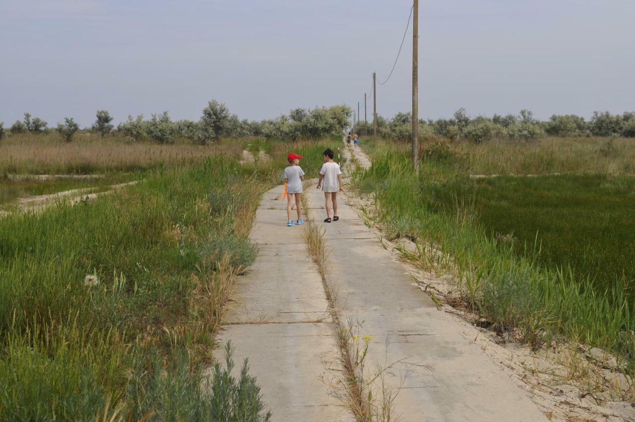 База Відпочинку "Сонячна" Primorskoye Luaran gambar